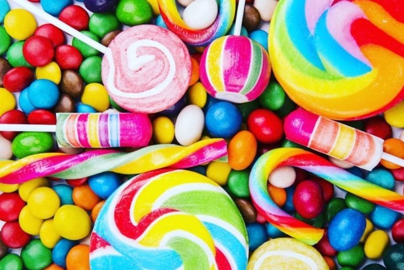 סוכריות וממתקים שכדאי להתרחק מהן בחג | רופא שיניים גפאלי בתל אביב יפו